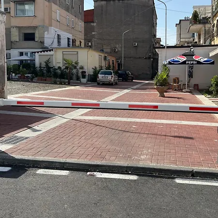 Center شقة شكودر